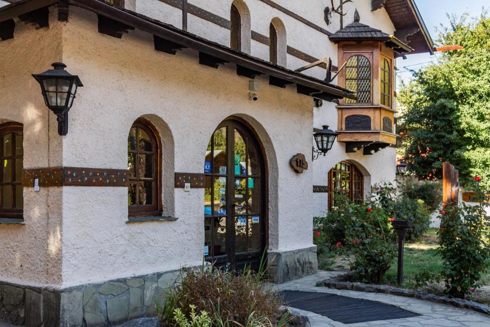 Hosteria La Posta Del Cazador San Martin de los Andes Bagian luar foto