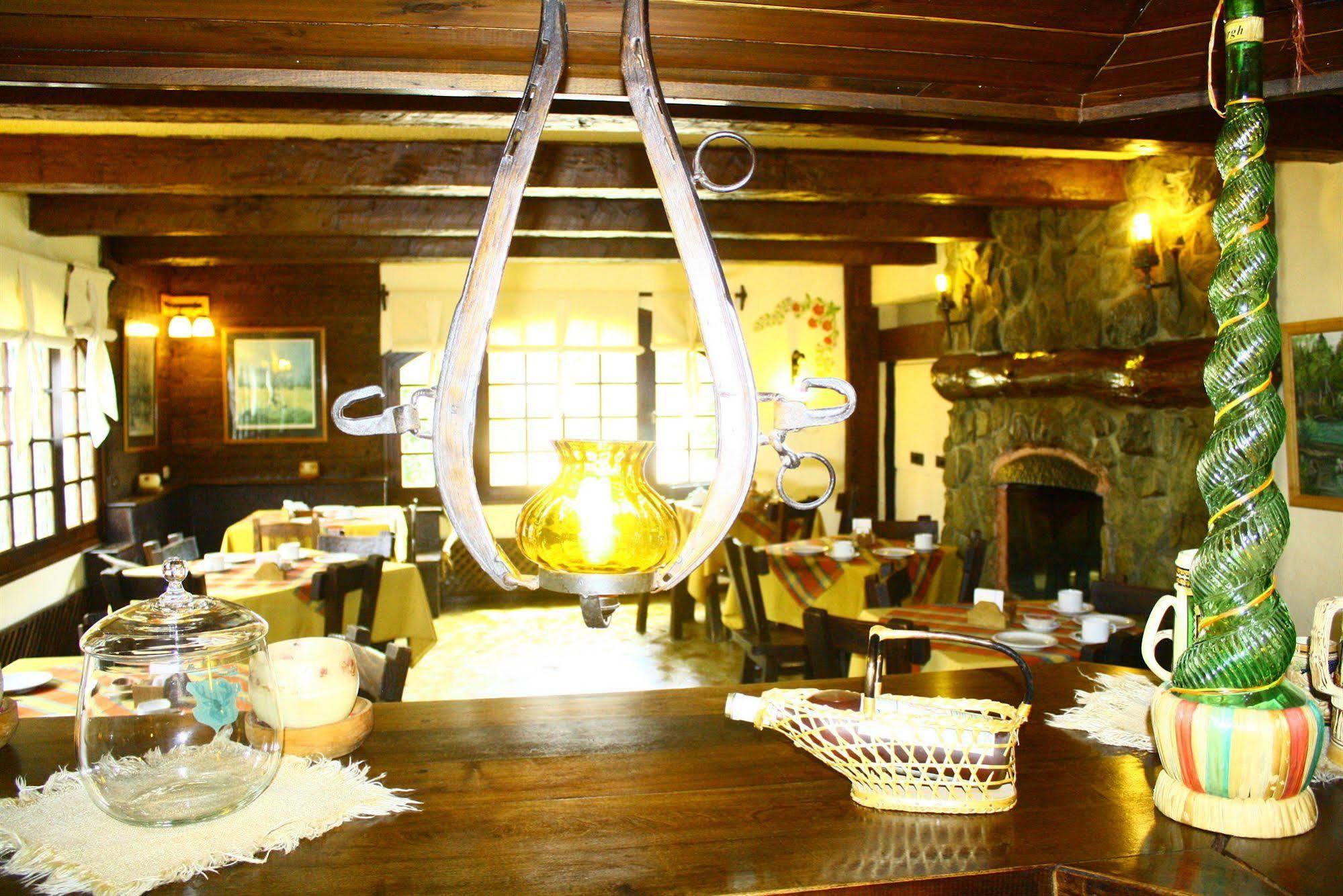 Hosteria La Posta Del Cazador San Martin de los Andes Bagian luar foto