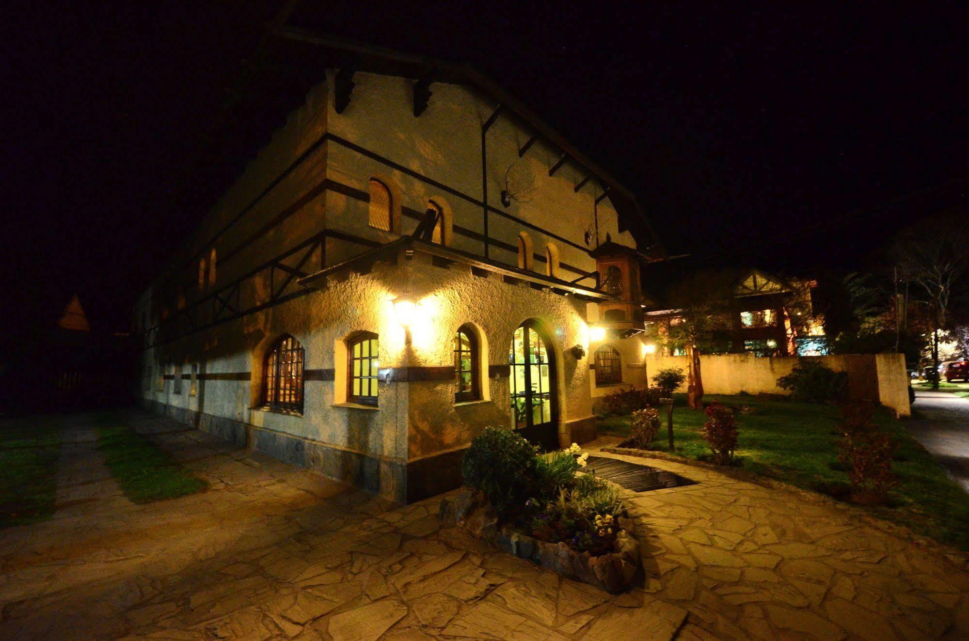 Hosteria La Posta Del Cazador San Martin de los Andes Bagian luar foto