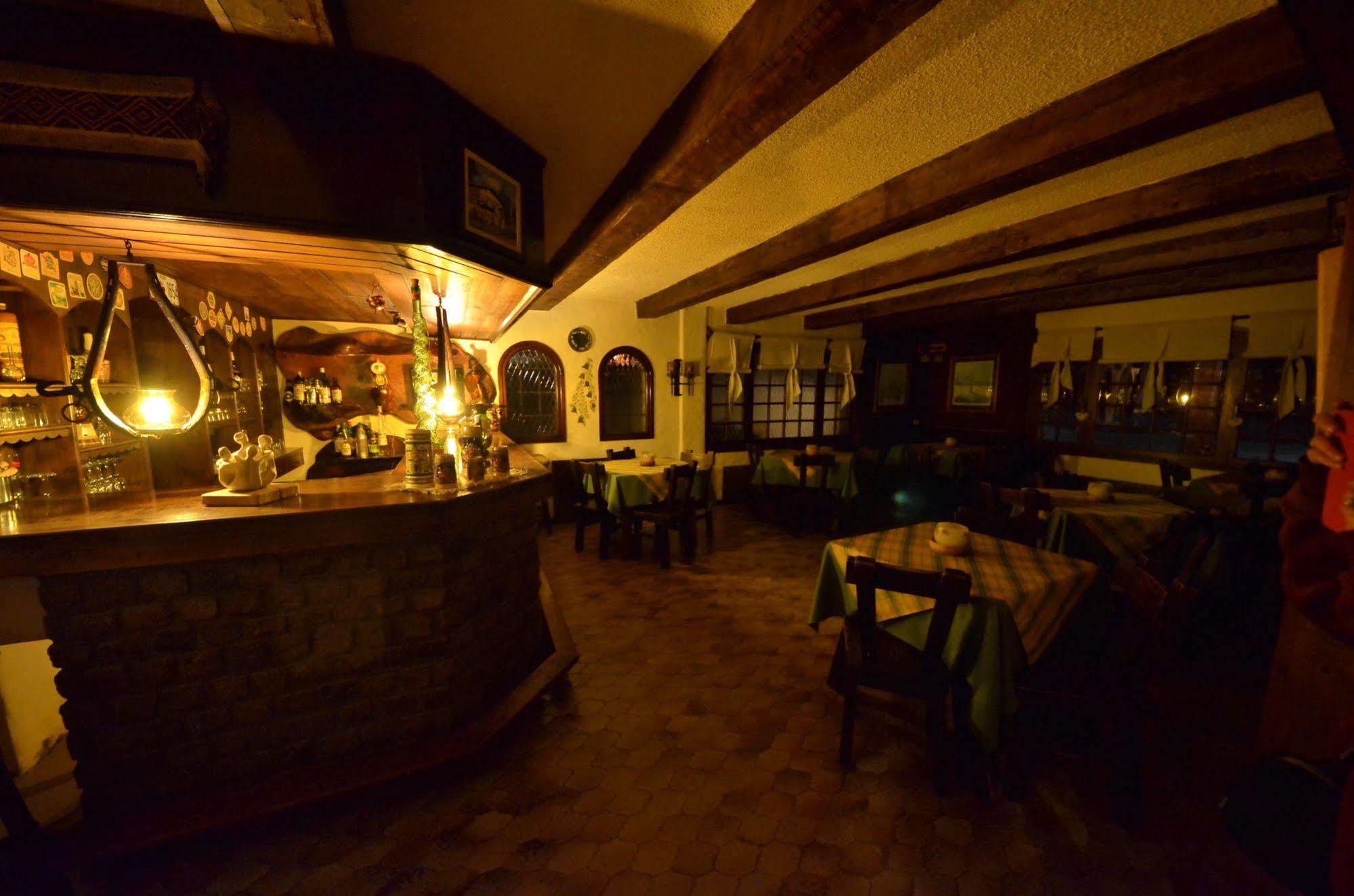 Hosteria La Posta Del Cazador San Martin de los Andes Bagian luar foto